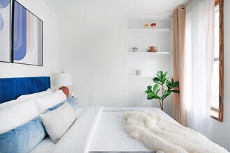 515 W 48th St in New York, NY - Building Photo - Building Photo