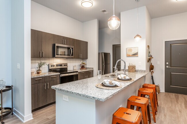 District at 6th Apartments in Des Moines, IA - Foto de edificio - Interior Photo