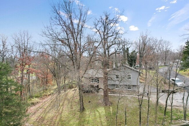 7498 Hillside Dr in Columbia, MO - Building Photo - Building Photo