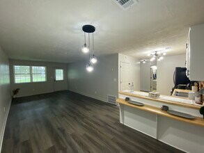 2579 Old Alabama Rd in Austell, GA - Foto de edificio - Building Photo