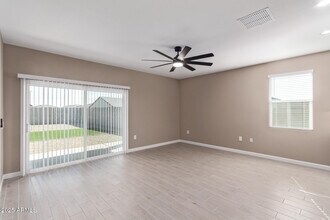 24223 W Ripple Rd in Buckeye, AZ - Foto de edificio - Building Photo