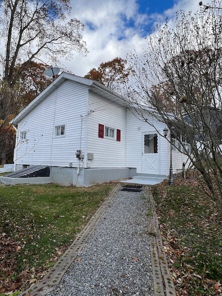 3 Chestnut Trail in Danbury, CT - Foto de edificio