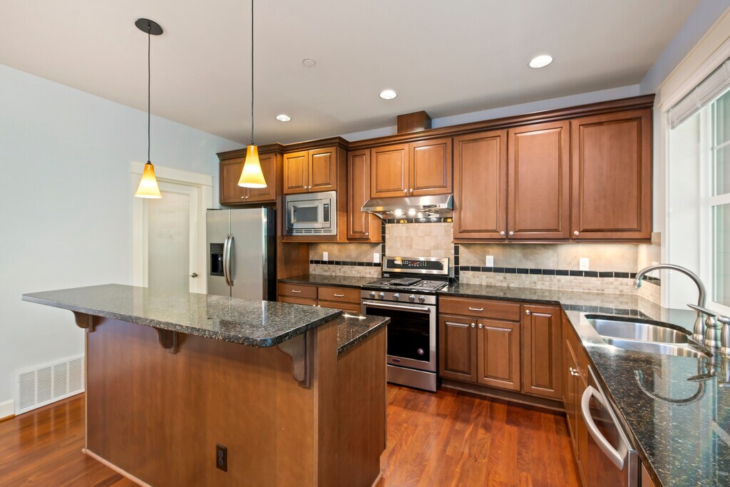 Calabria at Talus Issaquah, WA Apartments For Rent