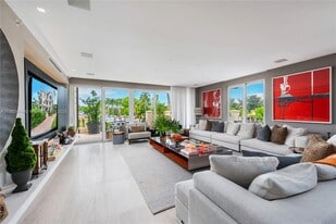 2514 Fisher Island Dr in Miami, FL - Building Photo