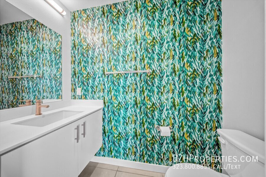 1240 Gordon St in Los Angeles, CA - Building Photo