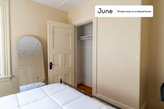 Private bedroom in 4 bed/1 bath Home in Boston, MA - Building Photo - Building Photo