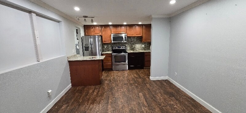 1190 Westwood Dr in Cape Coral, FL - Foto de edificio