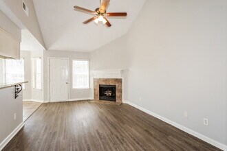 1651 Thomas St in Horn Lake, MS - Foto de edificio - Building Photo