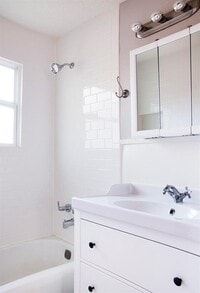 3019 Cleburne St photo'