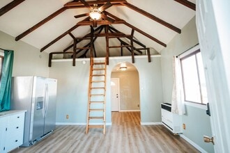 2104 Pine St in Eureka, CA - Building Photo - Building Photo