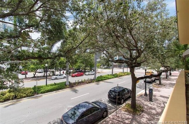 75 Washington Ave in Miami Beach, FL - Building Photo - Building Photo