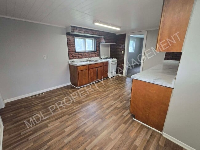 1402 Cass St in Saginaw, MI - Building Photo - Building Photo