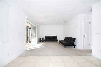 13830 Orange Sunset Dr in Tampa, FL - Building Photo - Building Photo