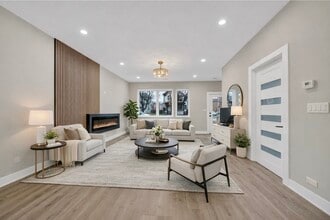 5901 W Erie St in Chicago, IL - Building Photo - Building Photo