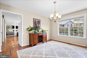 12127 Eddyspark Dr in Herndon, VA - Building Photo - Building Photo