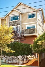1110 29th Ave S, Unit B in Seattle, WA - Foto de edificio - Building Photo