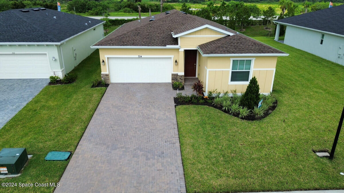 724 Veridian Cir NW in Palm Bay, FL - Building Photo