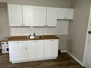 203 Yale Ave E in Winnipeg, MB - Building Photo - Building Photo