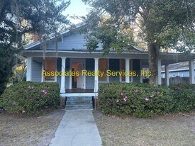 916 NW 16th Ave in Gainesville, FL - Building Photo