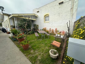 867 W 9th St in Los Angeles, CA - Building Photo