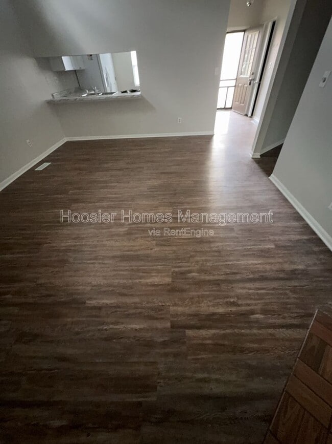 5451 Carlton Ct in Speedway, IN - Building Photo - Building Photo