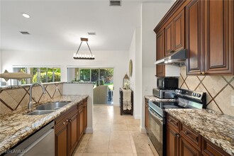 7242 Mill Pond Cir in Naples, FL - Building Photo - Building Photo