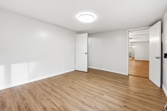 3831 King Dr in Douglasville, GA - Foto de edificio - Building Photo