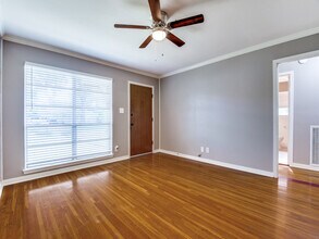 118 Southbrook Cir in Houston, TX - Building Photo - Building Photo