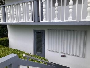 71 Cambridge D in West Palm Beach, FL - Building Photo - Building Photo