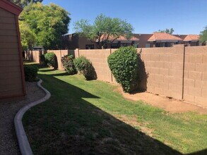 14002 N 49th Ave in Glendale, AZ - Building Photo - Building Photo