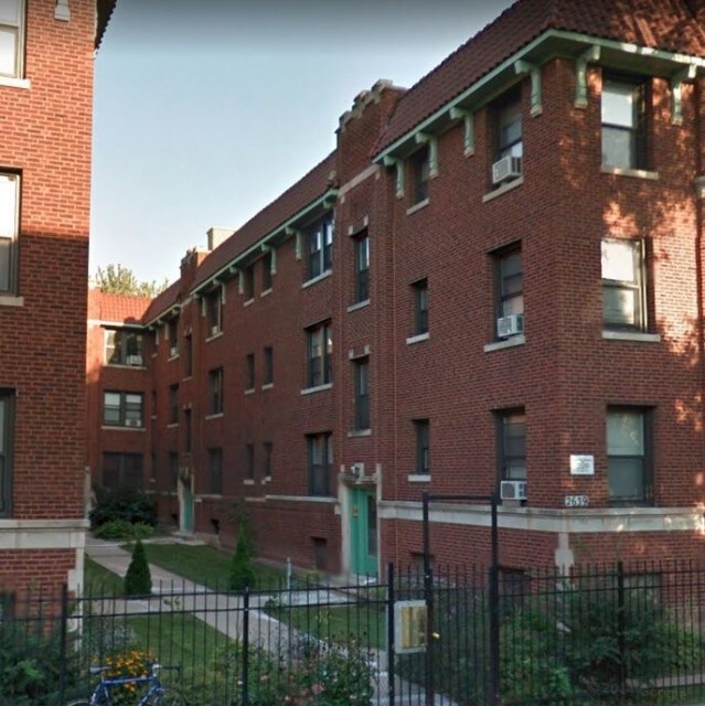 2639 N Spaulding Ave-Unit -2641-3W in Chicago, IL - Building Photo