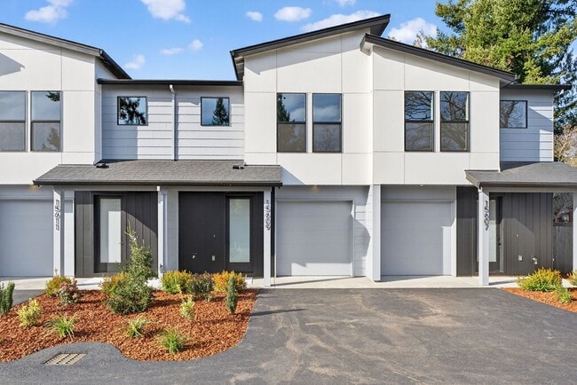 property at 15609 SE Meadowlark Ln