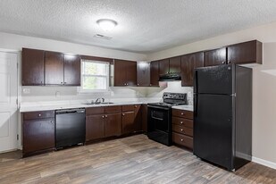 Rosemary Place in Athens, GA - Building Photo