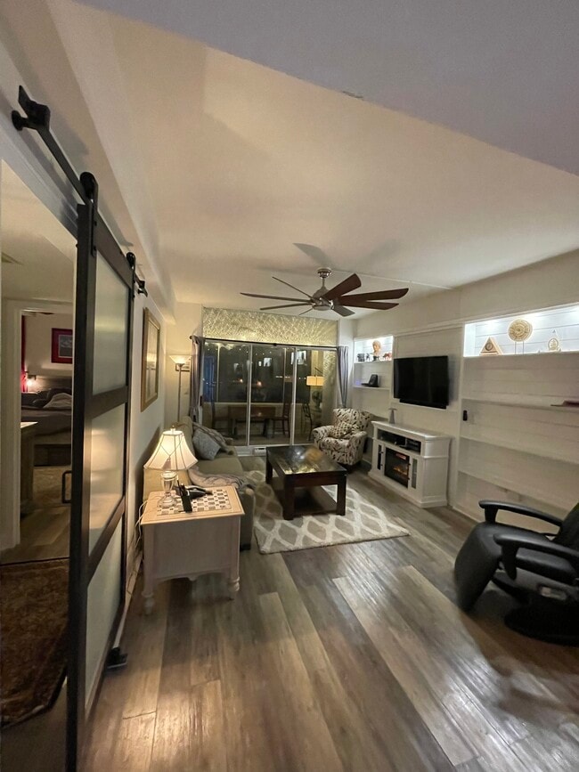 14 Lockwood Dr Rentals in Charleston, SC