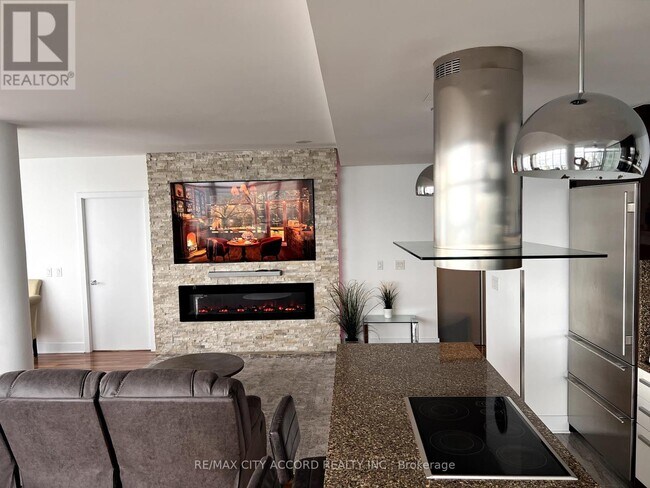 38-3138 Dan Leckie Way in Toronto, ON - Building Photo - Building Photo