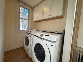 8 Hastings St in Boston, MA - Building Photo - Building Photo