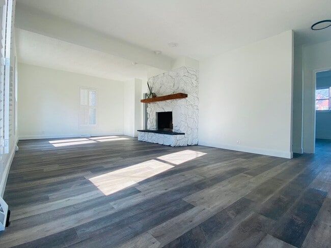 538 E Main St in Plainfield, IN - Building Photo - Building Photo