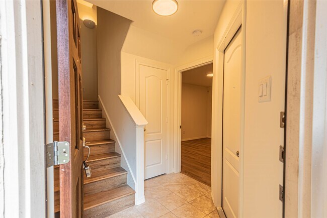 8117 Silverton Creek Ln in Houston, TX - Building Photo - Building Photo