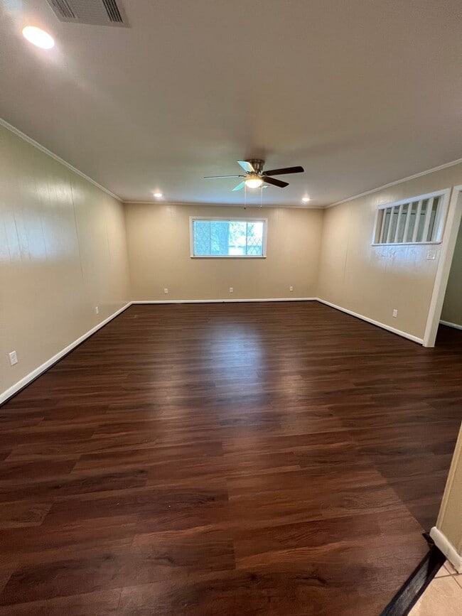 1549 Green Ave in Port Arthur, TX - Building Photo - Building Photo