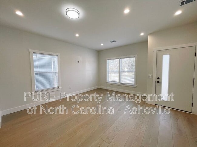 1187 Bleachery Blvd in Asheville, NC - Building Photo - Building Photo