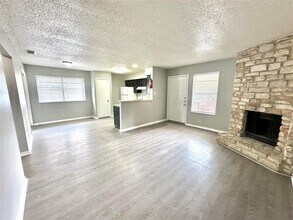 9808 Roxanna Dr in Austin, TX - Building Photo - Building Photo