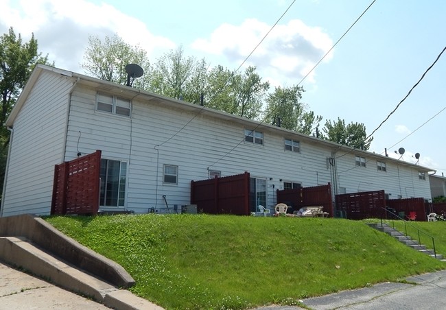 1626-1636 W George Washington Blvd in Davenport, IA - Building Photo - Building Photo