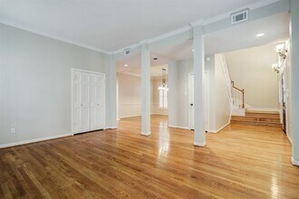 6639 Rutgers Ave in Houston, TX - Foto de edificio - Building Photo