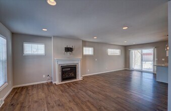 235 Blooming Leaf Wy in Verona, WI - Building Photo - Building Photo