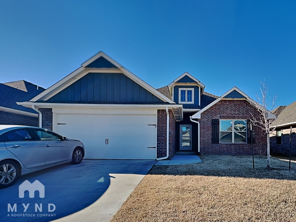 12117 Katie Rdg Rd in Yukon, OK - Building Photo