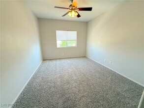 5655 E Sahara Ave in Las Vegas, NV - Building Photo - Building Photo