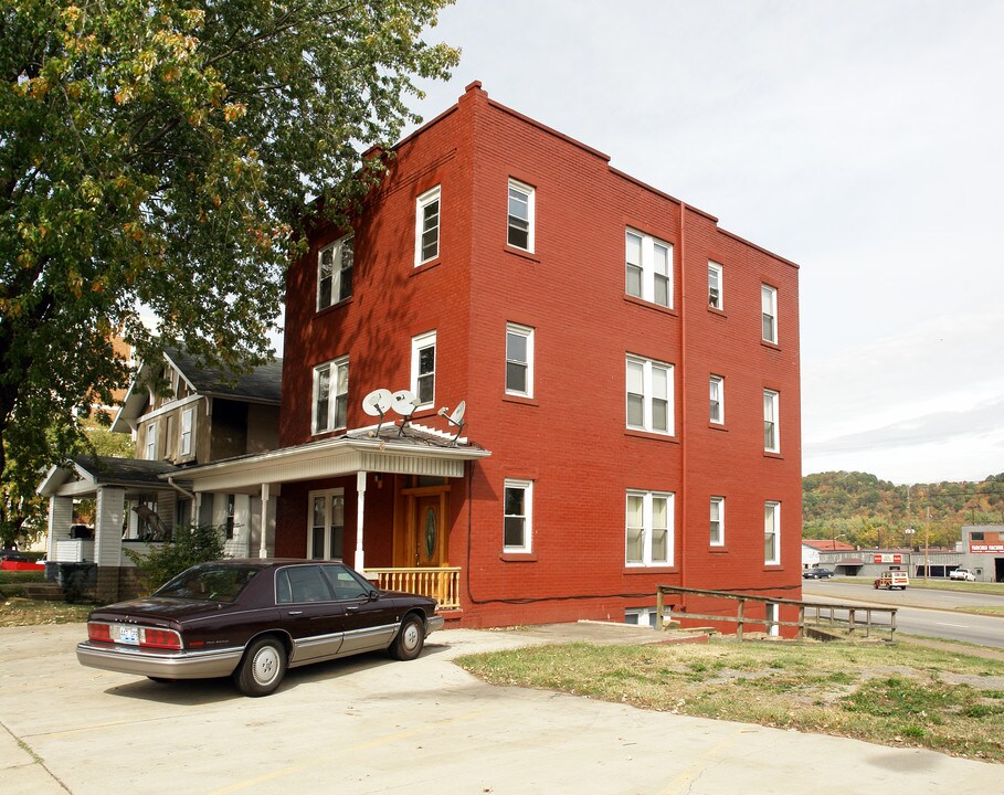 3225 Winchester Ave in Ashland, KY - Foto de edificio