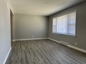 9300 Ardmore Dr in St. Louis, MO - Building Photo - Building Photo