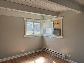 203 W 154th St in Harvey, IL - Building Photo - Building Photo