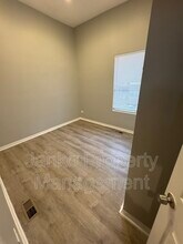 5906 S La Salle St in Chicago, IL - Building Photo - Building Photo